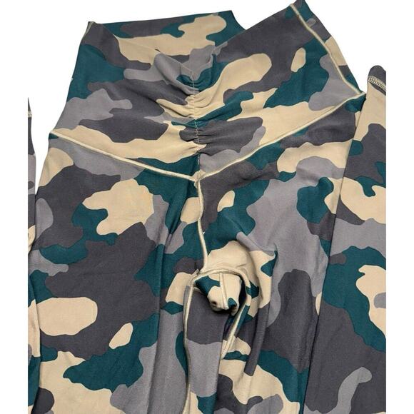 OFFLINE by Aerie High Rise Camo Leggings Size Small Scrunch Waistband NWT - Picture 3 of 9
